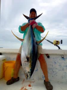 catch yellowfin tuna
